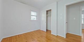 Beautiful 3 Bed 1 Bath Home in Lakewood with Finished Basement Area and Fenced Back Yard!! Gallery 9