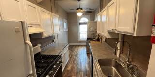 $1000 Move in Special - Beautiful 2 bed 1 bath in unit W/D, renovated kitchen, walkability! Gallery 6