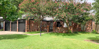 Gorgeously remodeled home available in Quail Creek! Gallery 1