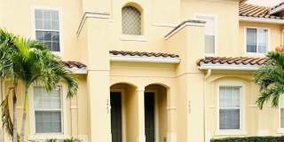 5465 PARADISE CAY CIRCLE Gallery 1