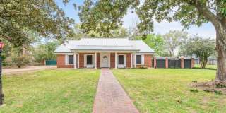 418 Marguerite Boulevard Gallery 1