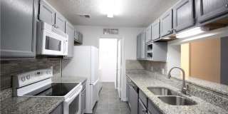 204 Warm Springs Circle Gallery 1