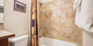 Move in special! Walk to Main Street and the Slopes! Amenities Abound! MOST UTILITIES Included! Garage! Move in special! Walk to Main Street and the Slopes! Amenities Abound! MOST UTILITIES Included! Garage! Gallery 21