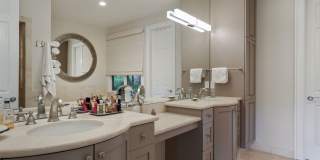 Stunning 4Bed/5bath Home in Kentfield Gallery 28