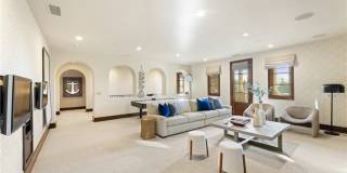 16 Shore Walk Gallery 61