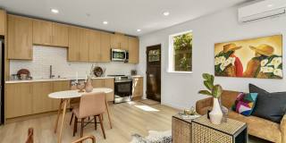 832 South Sullivan Street - 1 Gallery 12