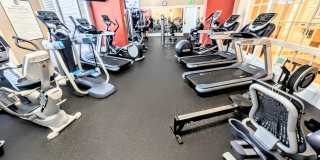 SHORT TERM TURNKEY FURNISHED DOWNTOWN AT THE RENAISSANCE Gallery 27