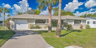 NOW AVAILABLE - Charming Home in Cape Coral Gallery 1