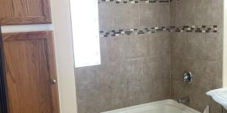 4 Bedroom home located near UNMC Gallery 11