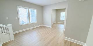 NOW SHOWING: 2 Bedroom / 1 Bath Duplex located at 1132 N Oxford St. in Indianapolis, IN Gallery 6