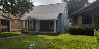 Beautifully Renovated 4-Bedroom Home Near Garfield Park Beautifully Renovated 4-Bedroom Home Near Garfield Park Gallery 1