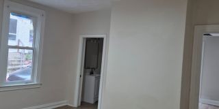 Spacious 4BR Home in Perry Hilltop Gallery 9