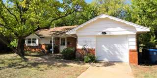 2 Bed 1.5 Bath 1 Car Garage in Henderson Hills Addition Edmond, OK Gallery 1