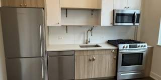 28 E Adams Gallery 7