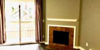 Cute and Upgraded Condo in Redmond! Gallery 4