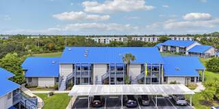 1637 NE Nautical Place Gallery 1