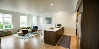 Revere Revere Gallery 17