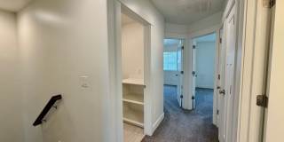 Nearly New Townhome Gallery 12