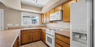 2Bed/1.5Bath Townhome at 15th Ave/Camelback! Ready for Immediate Move-In! Gallery 14