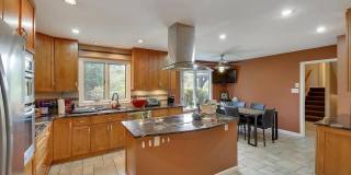 7300 Deer Lake Ln Gallery 5