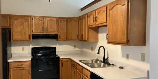Ranch Condo with 2 Bedrooms, 1 Bath, and 1-Car Attached Garage in Troy, Ohio - Coming in July! Gallery 4