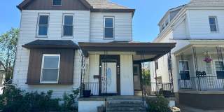 Norwood- Adorable Duplex with ample space and storage Gallery 1