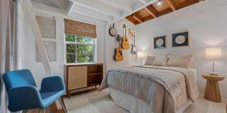 302 NW 16th Street Gallery 38