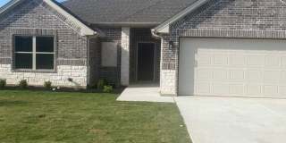 Gorgeous Home in Meander Estates Gallery 1
