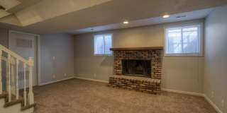 Convenient location! Side Split in Western Omaha. Gallery 12