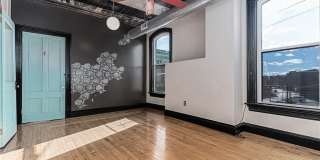 114 Main Street unit: 1A Gallery 26