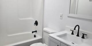 E. 38th Avenue Duplex's Gallery 14