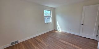 Fully Updated 3-bedroom, 2-bathroom house for rent in North Allegheny School District! Gallery 17