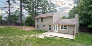 Spacious 3 bedroom home in desirable SW Durham! Super dog friendly with large fenced yard! Gallery 40