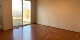 AVAILABLE NOW! Beautiful 3 bed/ 2 bath Single Family Home Gallery 3