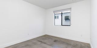 H Wood Apartments Gallery 51