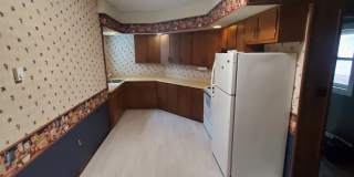 207 1/2 West Garfield Avenue Gallery 1