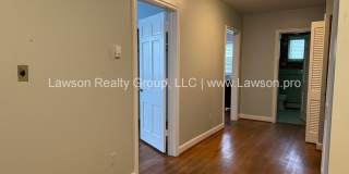 Spacious South Roanoke Home with Lawn Care Included Gallery 32