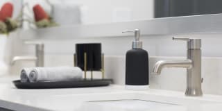 The Guild Gallery 19