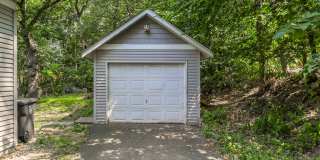 582 State Street Gallery 28