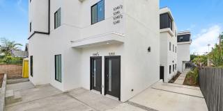 5346 1/2 Oakland Street Gallery 22