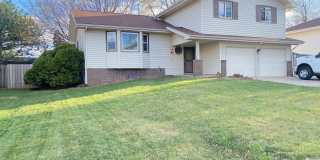 3BD, 2BTH Bellevue Charmer Ready for YOU, $2,300!! Gallery 1