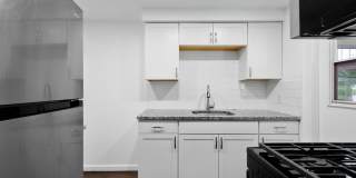 Stunning 2 bedroom home in Dormont available July 1! Gallery 1