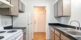 Sunset Grove Apartments Gallery 15