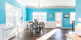 805 Scarlet Gallery 3