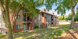 Westchester Square Gallery 15