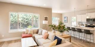 Stunning home in Mirada!  Community pool & park! Gallery 8