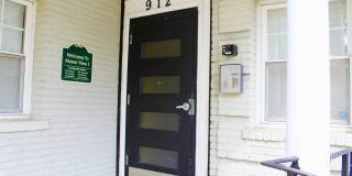 912 BARNABY Street SE Gallery 3