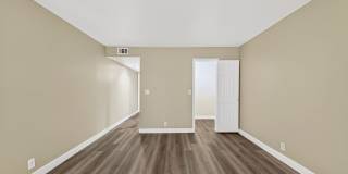 Stunning Updated 2BD/2BA Condo in Signal Hill AVAILABLE FOR IMMEDIATE MOVE IN Gallery 42