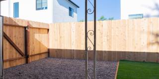 5121 Tipton Street Gallery 25