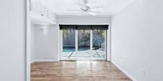 4431 Ocean Boulevard Gallery 21
